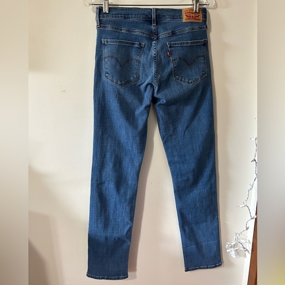 Levi’s Shaping Straight 314 Blue Jeans – Size 26 - Picture 2 of 3